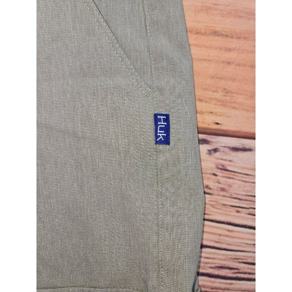 Huk Womens Lightweight Performance Shorts Small Gray - Picture 7 of 9